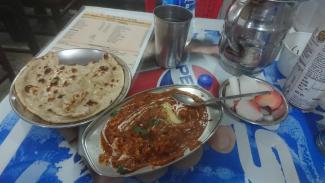 PC : Curry de poulet / 2 rotis