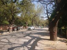 artère en zone résidentielle